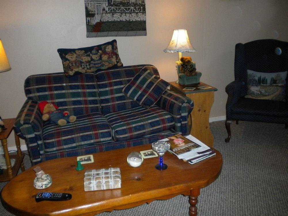 Bears Lair Inn 斯托 外观 照片